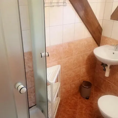 V Zelený 3*