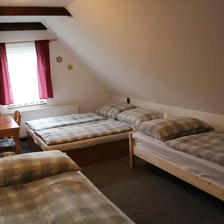 V Zelený Penzion 3*